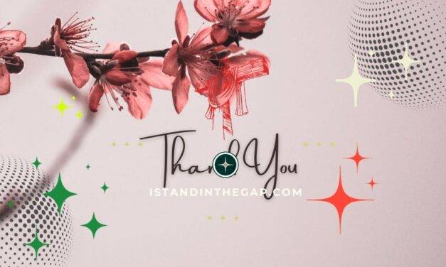 Year-End Thankfulness: A Daily Devotional (Psalm 107:1)