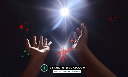 A Heart That Seeks God: A Daily Devotional (Proverbs 15:8)