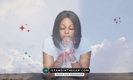 Trust God Alone: A Daily Devotional (Psalm 20:7)