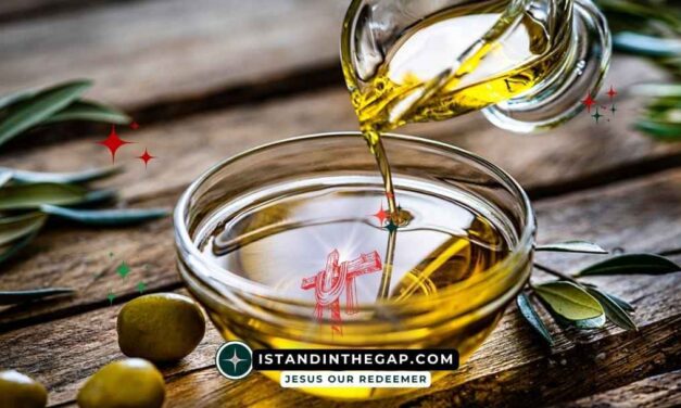 Wash and Anoint Yourself: A Daily Devotional (Ruth 3:3)