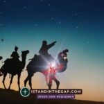 Sacred Night: A Daily Devotional (Luke 2:6-7)