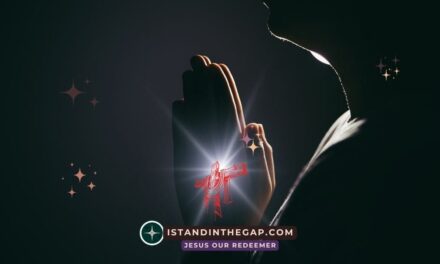 Confidence in Prayer: A Daily Devotional (1 John 5:14-15)