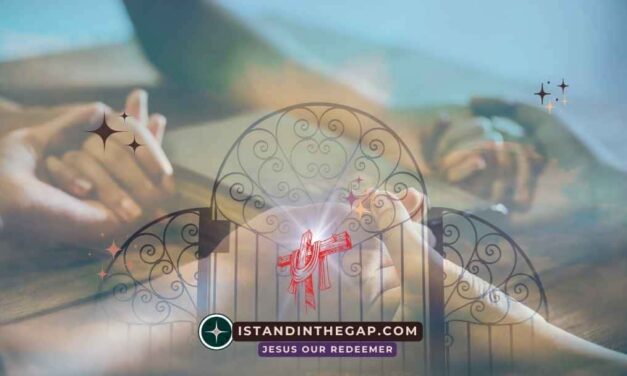 The Gates of Thanksgiving: A Daily Devotional (Psalm 100:4)