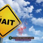 Wait With Courage: A Daily Devotional (Psalm 27:14)