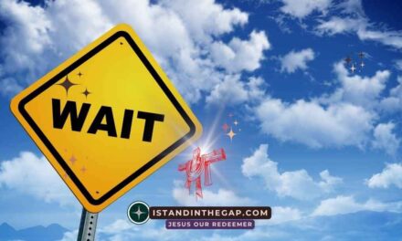Wait With Courage: A Daily Devotional (Psalm 27:14)