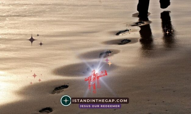 Walking Blameless Before God: A Daily Devotional (Psalm 18:23)